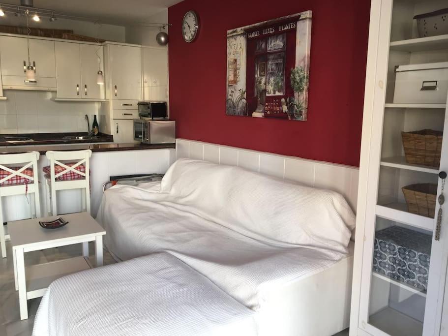 Apartamentos Rio Marinas 15 Playazo Beach 네르하 외부 사진