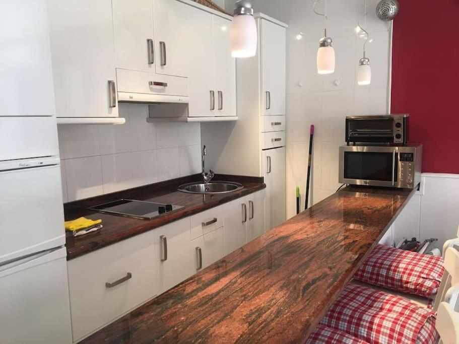 Apartamentos Rio Marinas 15 Playazo Beach 네르하 외부 사진